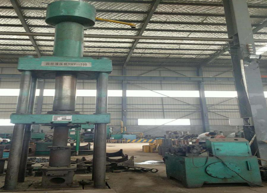 Four-Column Hydraulic Machine